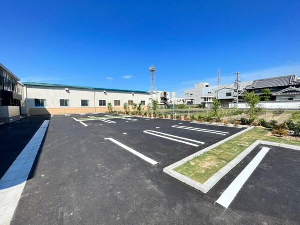 駐車場(同施工会社別物件。ご参考下さい。)