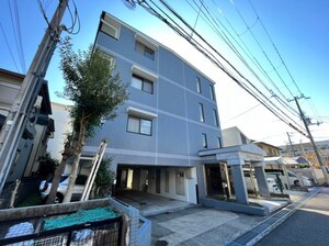 リバーズマンション外観写真
