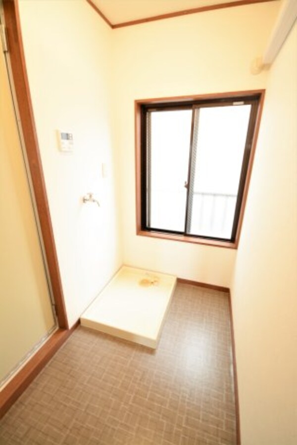 建物設備(同物件、別号室の写真です。)