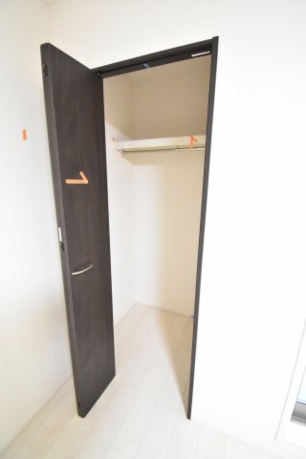 収納(同建築会社施工例。ご参考下さい)