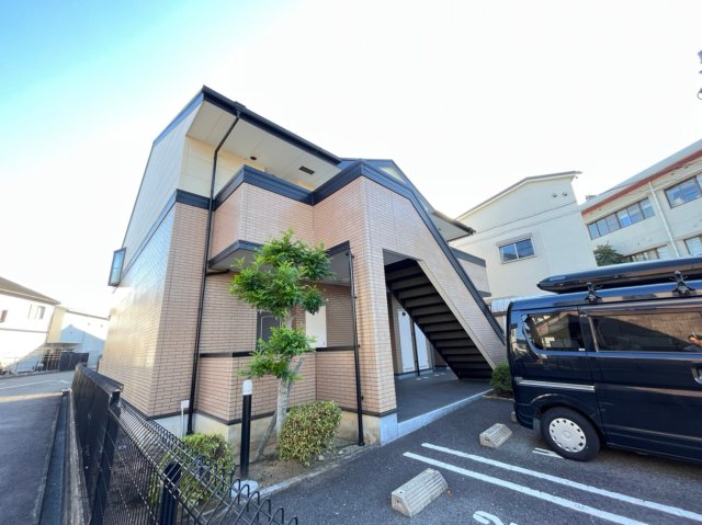 シェアー・ウエスト