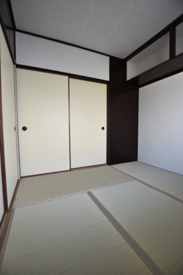 その他(別号室の画像です。ご参考下さい)