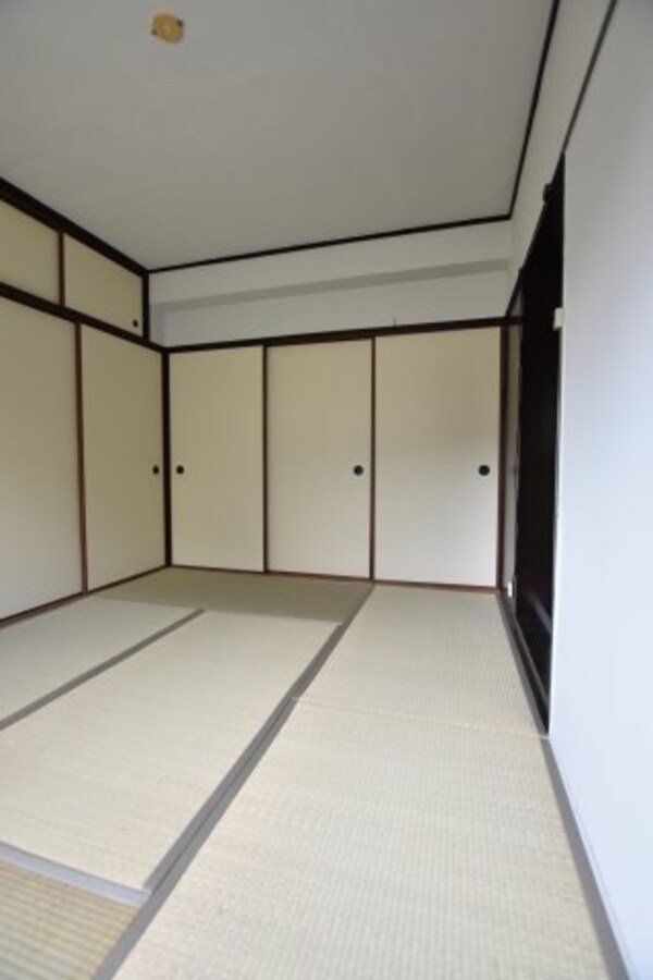 その他(別号室の画像です。ご参考下さい)