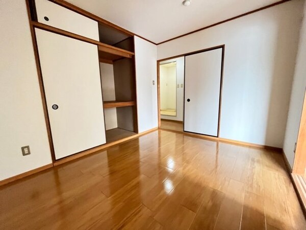 寝室