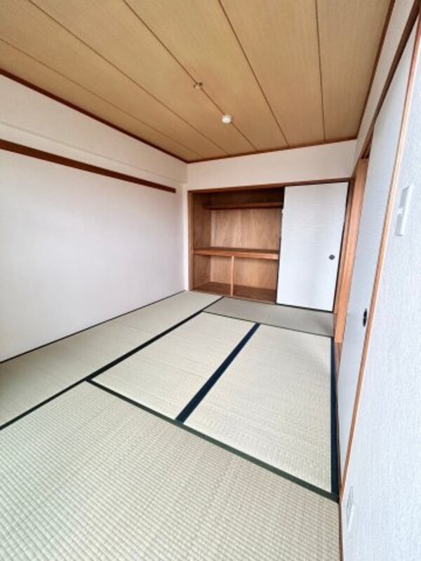 内装他(別号室の画像です。ご参考下さい)