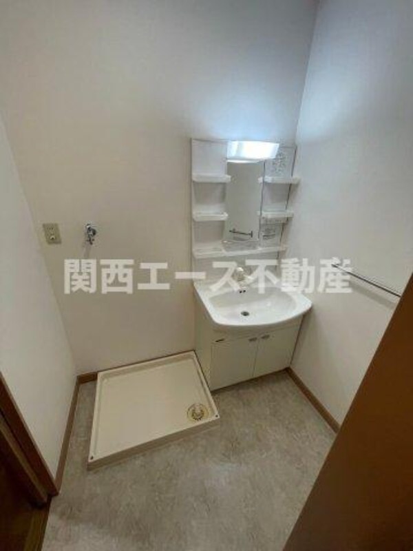 独立洗面台