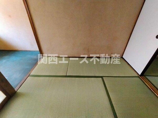 内装他