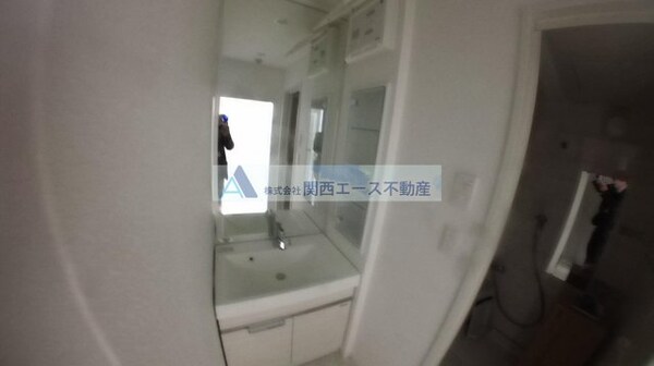 独立洗面台