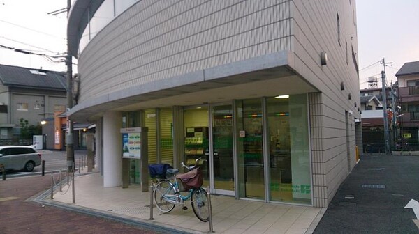 周辺環境(京都銀行 鴻池新田支店 1384m)