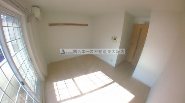 内装他