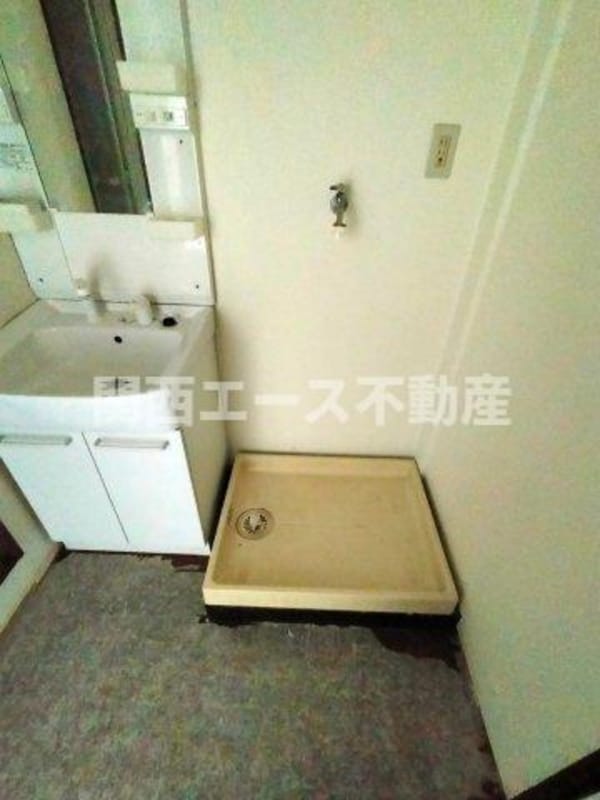 独立洗面台