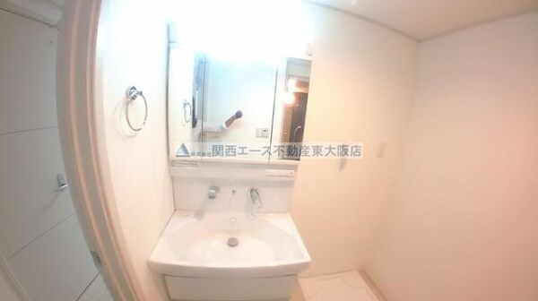 独立洗面台