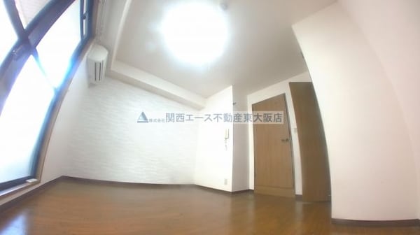 内装他