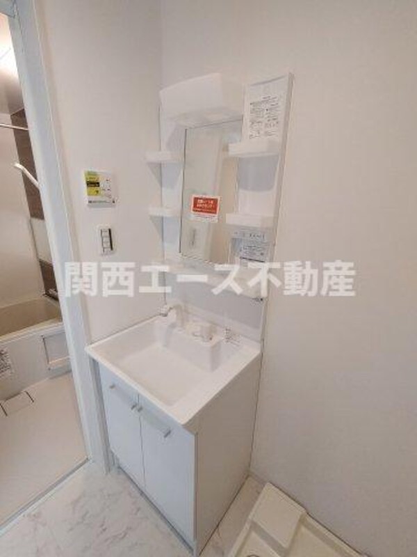 独立洗面台