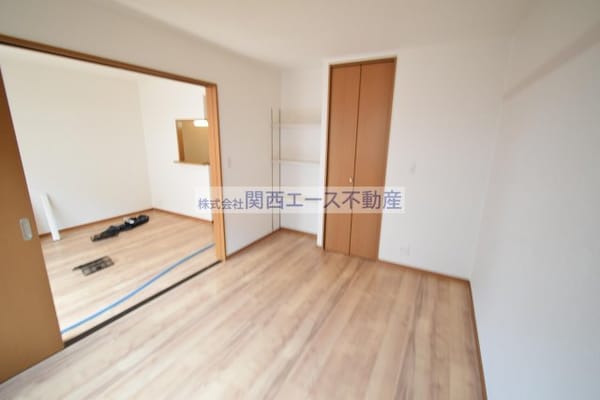 内装他