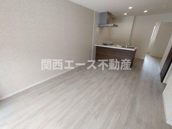 内装他