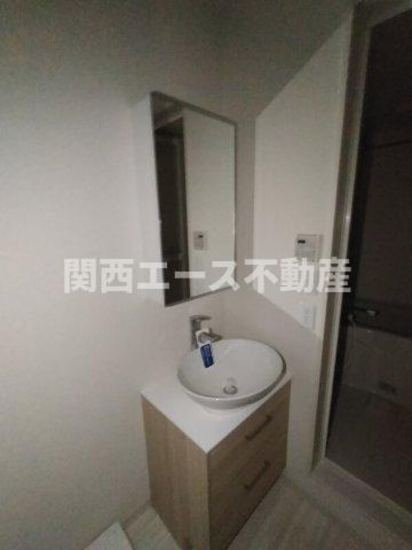 独立洗面台