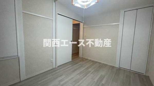内装他