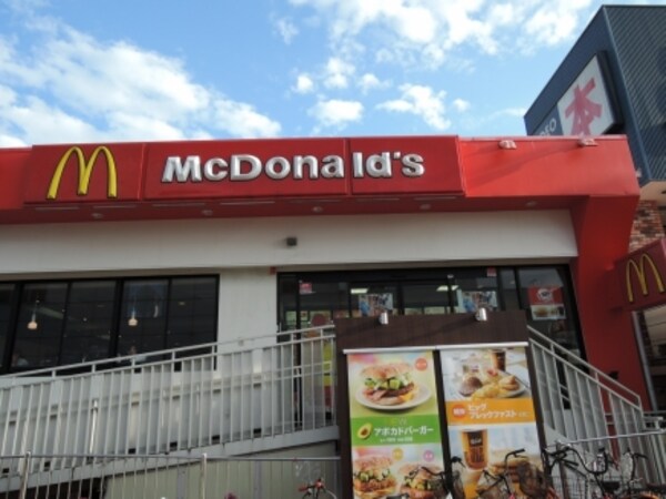 周辺環境(マクド 724m)