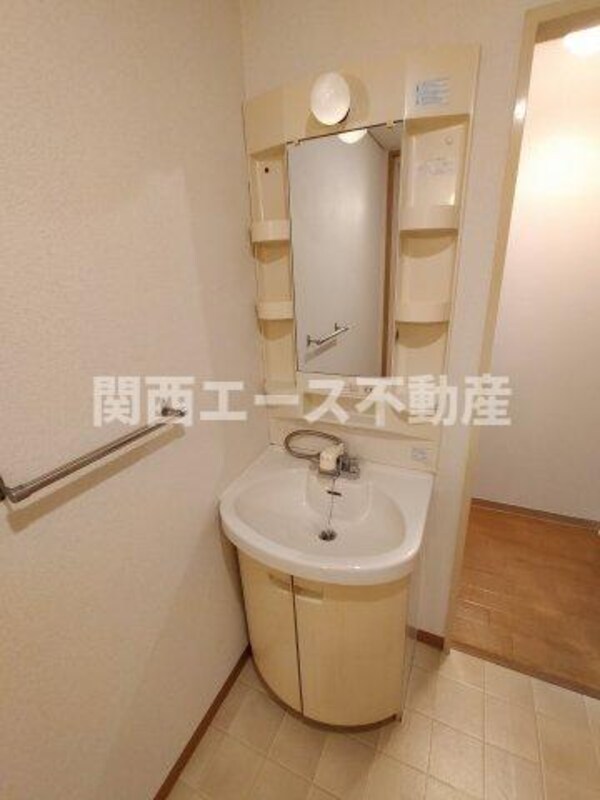 独立洗面台