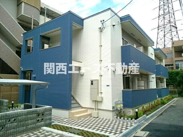 メゾンカルムの物件外観写真