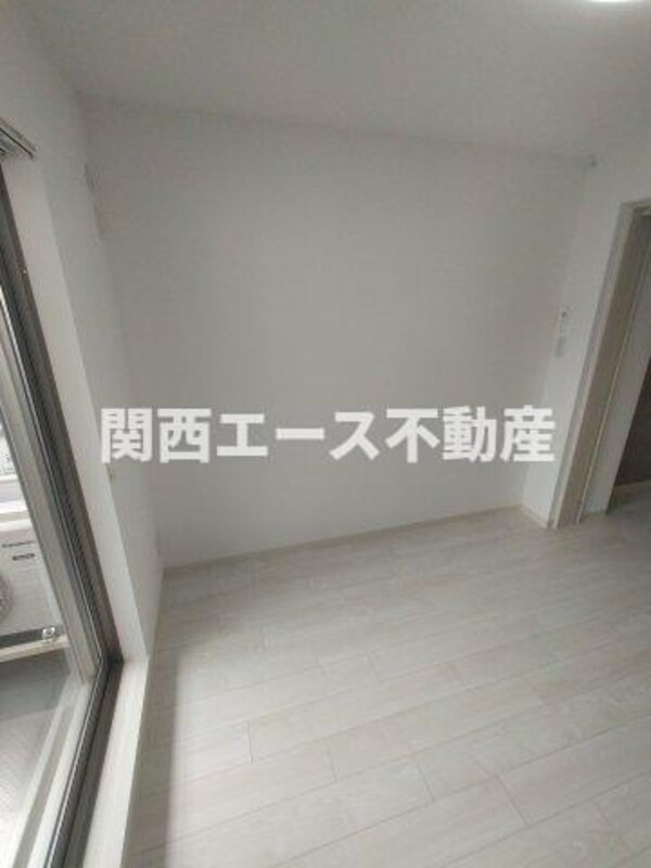 内装他