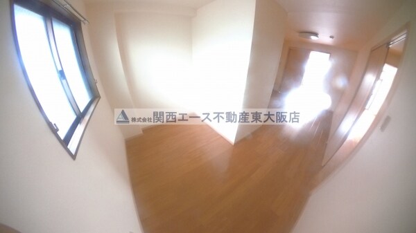 内装他