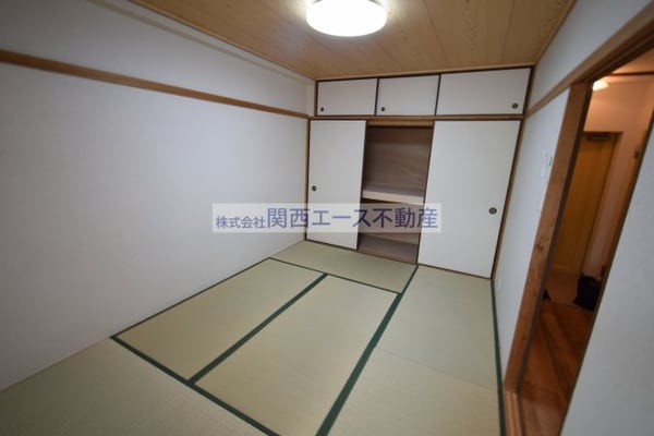 内装他