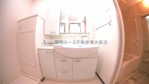 独立洗面台
