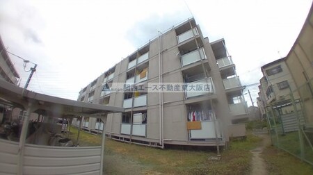 ビレッジハウス日下4号棟外観写真
