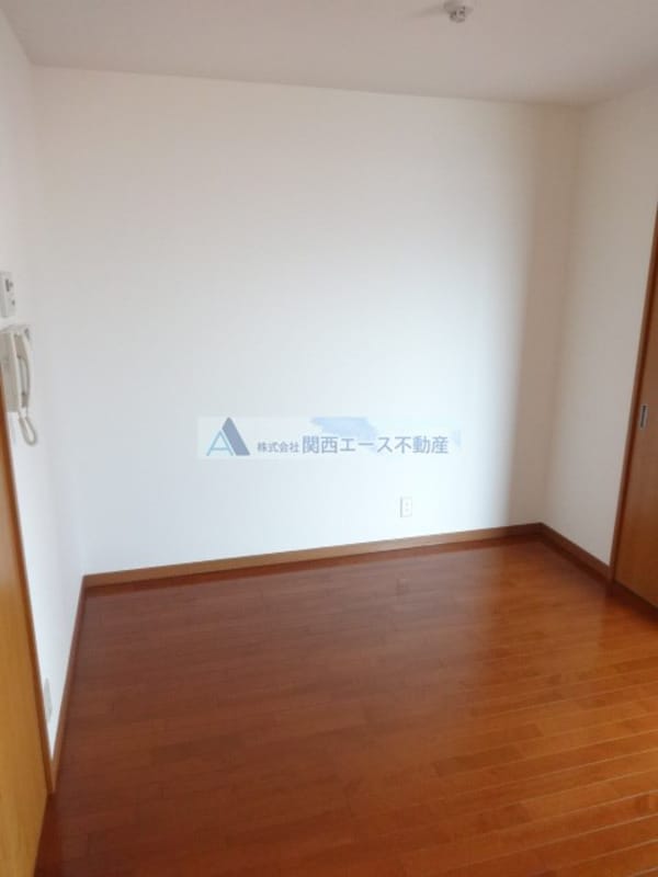 内装他