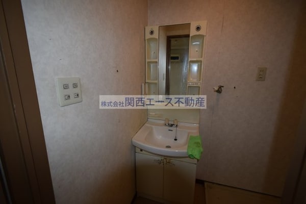 独立洗面台