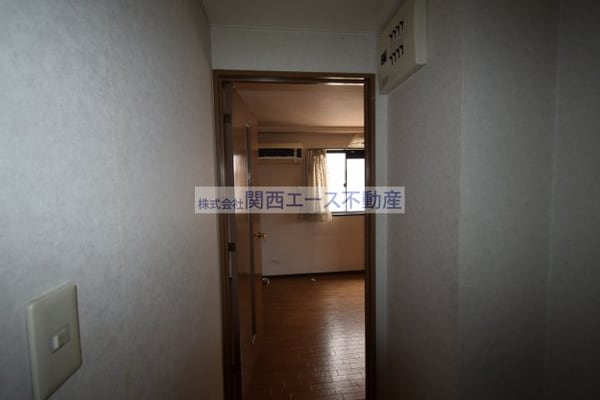 内装他