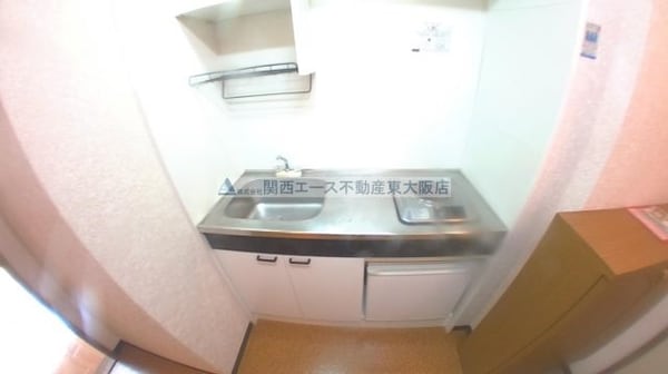 内装他