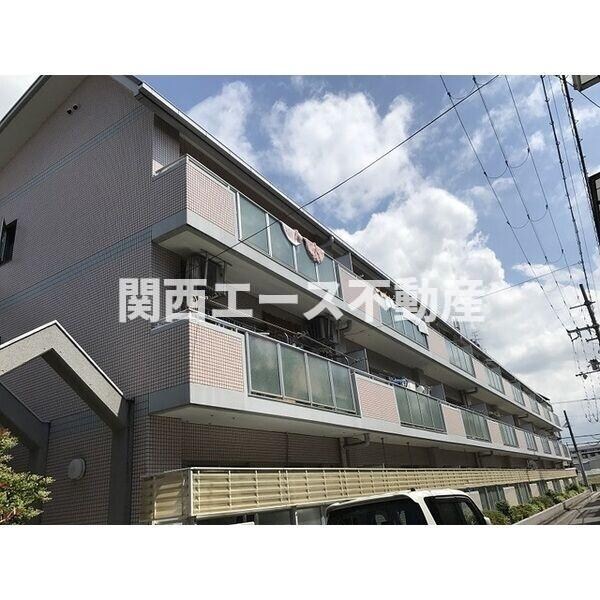 松岡マンションⅡの物件外観写真