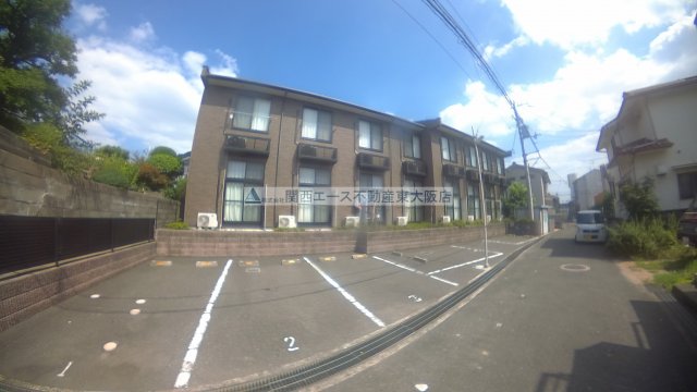 レオパレスブラウニー
