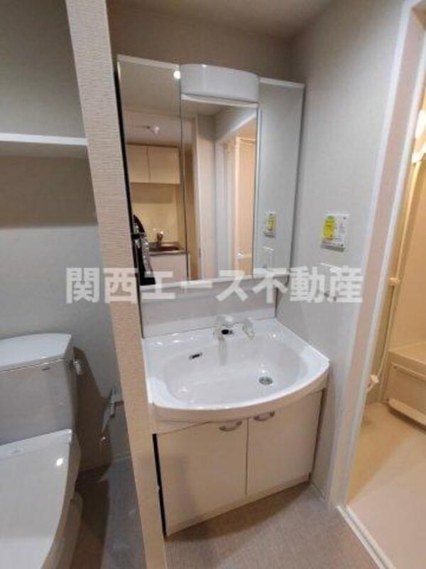 独立洗面台