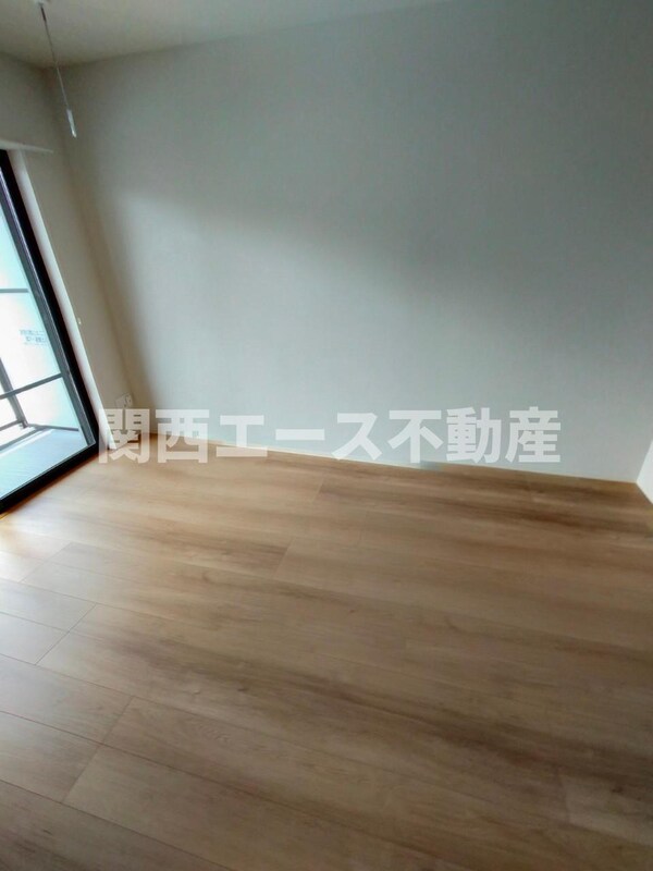 内装他