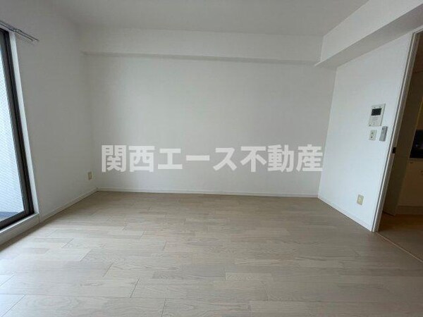 内装他