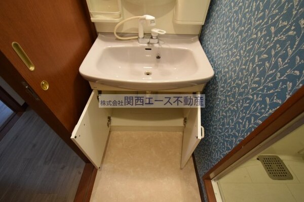 内装他
