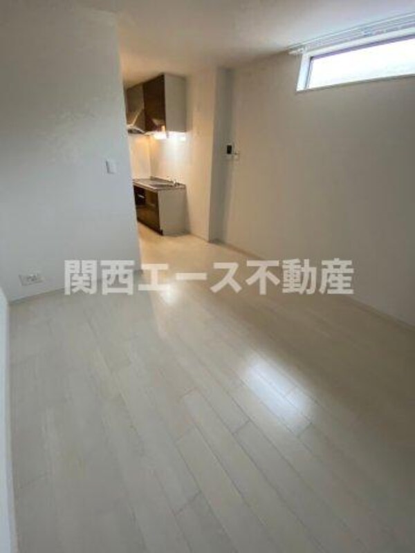 内装他