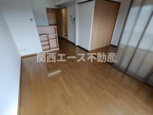 内装他