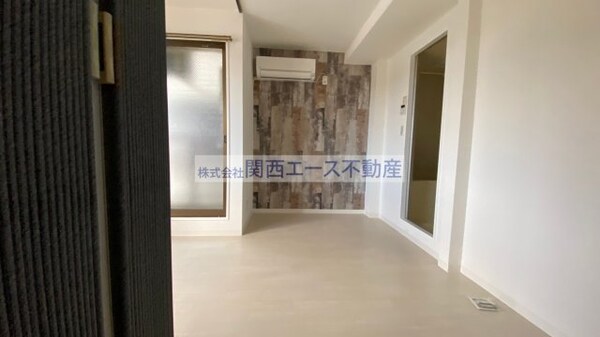 内装他