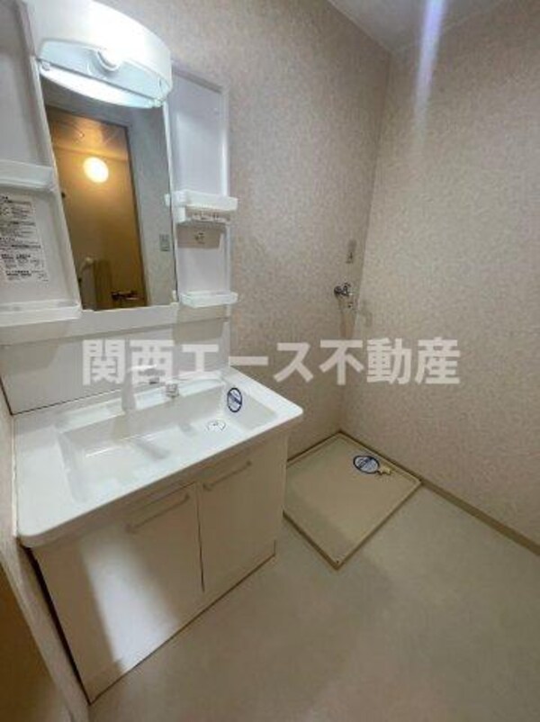 独立洗面台