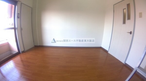 内装他