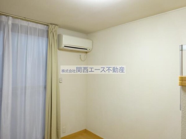 内装他