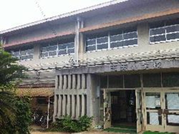 周辺環境(玉美小学校 105m)