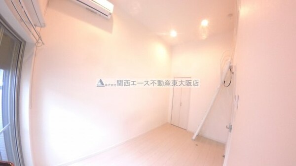 内装他