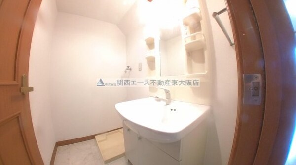 独立洗面台