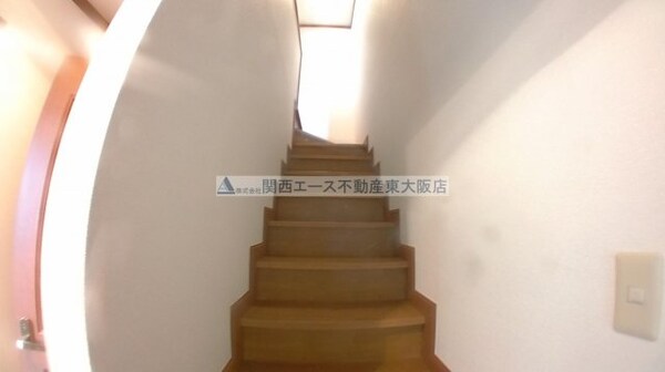 内装他